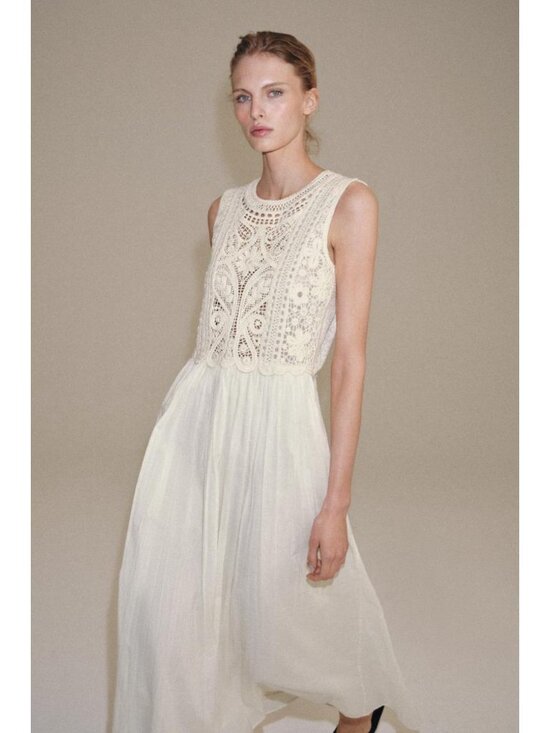 Zara Dresses & Skirts - ZARA ZW COLLECTION EMBROIDERED MIDI DRESS
